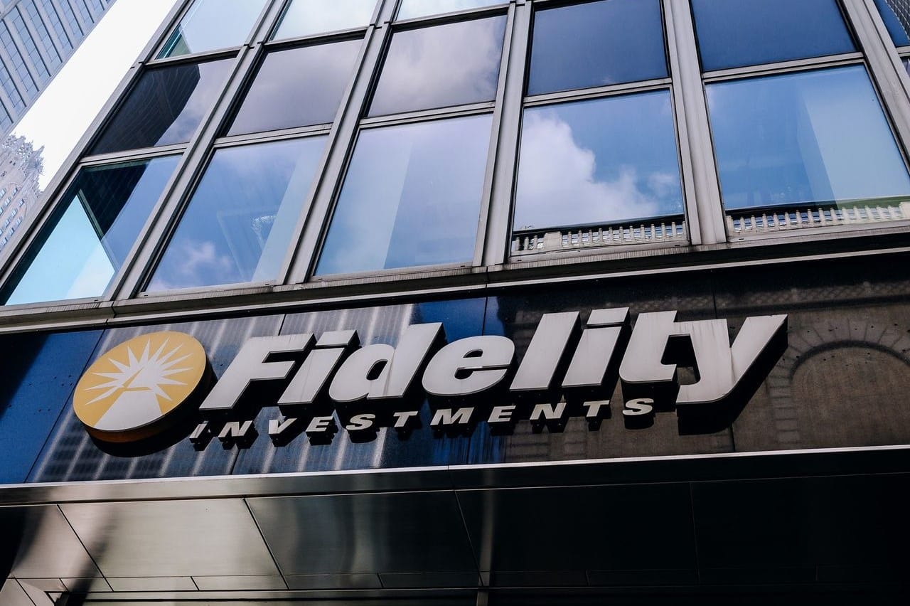 Le aziende crypto scappano dalle banche e si rifugiano nelle società di gestione patrimoniale come Fidelity
