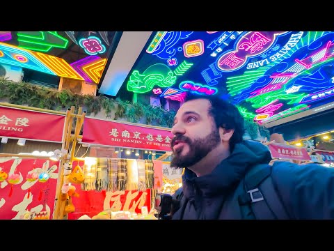 QUESTA ZONA DELLA CITTÁ É DELIRANTE. TEMPIO DI CONFUCIO – NANJING